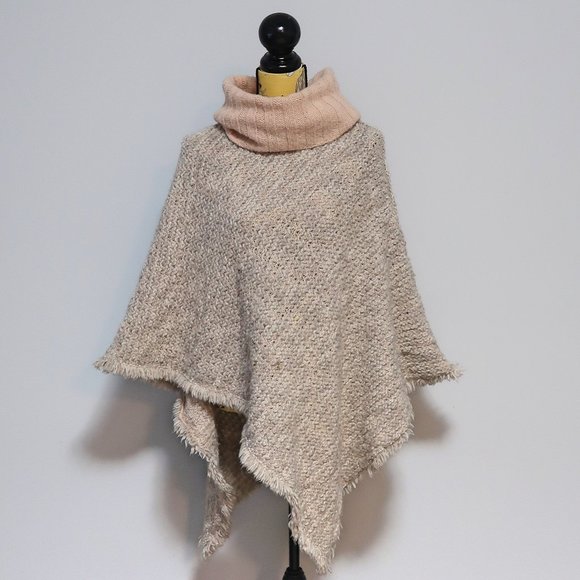 Cocogio Salmon Pink Italian Wool Blend Cowl Poncho/Cape - Picture 4 of 11